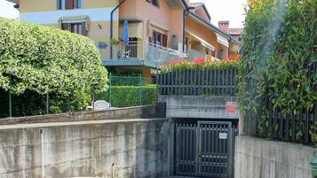 House | Property grounds