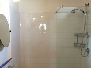 Villa | Bathroom
