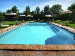 Hus | Pool | Utomhuspool
