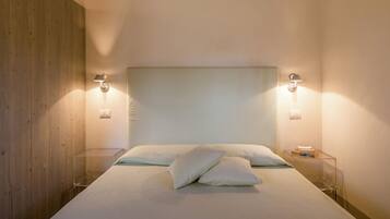 4 bedrooms, individually furnished