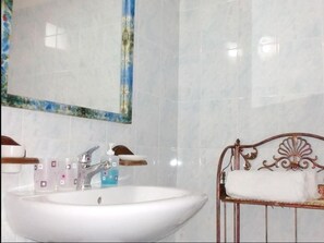 Ferienhaus | Badezimmer | Dusche