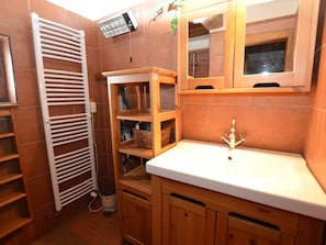 Bathroom - Cozy Holiday Home With Swimming Pool Bohemian (Kraliky)