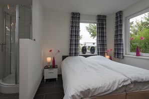 บ้านพัก | 3 ห้องนอน, ตกแต่งพิเศษโดยเฉพาะ, ผ้าปูที่นอน