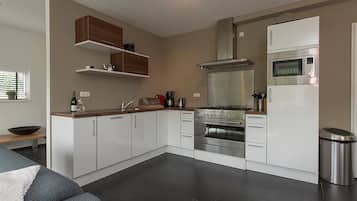 House | Private kitchen | Electric kettle, high chair