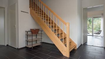 House | Bahagian dalam