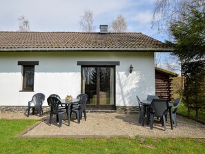 Balcony - Cozy Holiday Home in Wooded Surroundings (Malmedy)