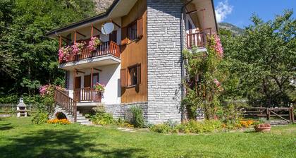 Cozy Holiday Home in Poutaz near Ski Area