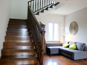 Living room - Snug Holiday Home near Lazise & Lake Garda with Olive Garden (Lazise)