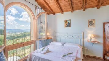 6 Schlafzimmer, Bügeleisen/Bügelbrett, WLAN, Bettwäsche