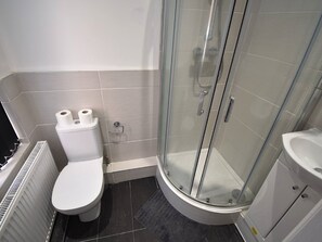 Apartment | Bathroom - Cushy Apartment in Coventry near Coventry Market (Coventry)