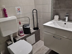 Apartment | Badezimmer