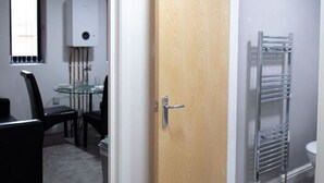 2 bedrooms