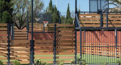 Alluring Mobile Home in Canet-en-roussillon With Pool