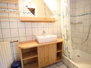 Shower, towels - Cozy Apartment in Embach Near Forest (Lend)