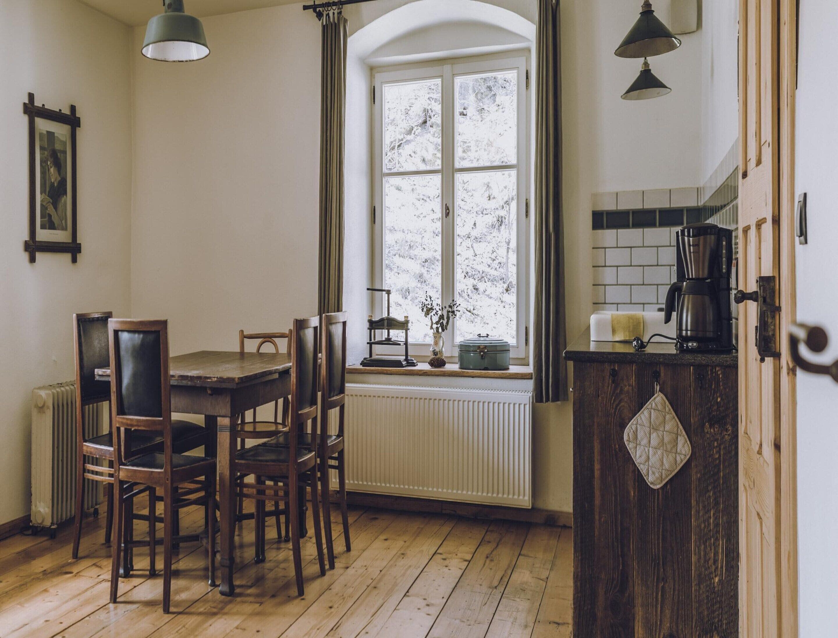 Apartment | Dining