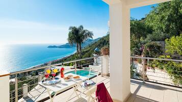 Villa | Vista dalla struttura