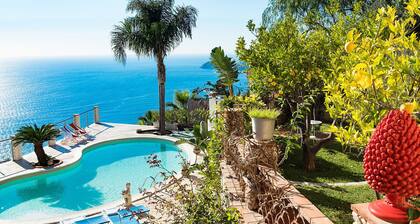 Villa With Panoramic Sea View Pool Near Taormina