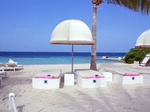 Exterior - Luxurious Furnished Apartment Within Walking Distance of the Beach Curacao (Jan Thiel)