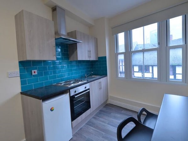 Apartment | Private kitchen | Fridge, microwave, oven