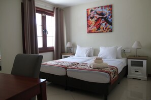 Leilighet | 2 soverom, strykejern/-brett og sengetøy