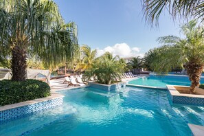 Apartment | Pool