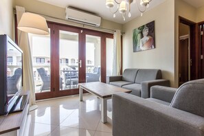 Apartment | Living room