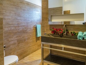 Bathroom - Beautiful Villa in Jan Thiel Near Beach (Jan Thiel)