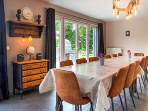 House | Dining - Pleasant Holiday Home With Infrared Sauna (Durbuy)