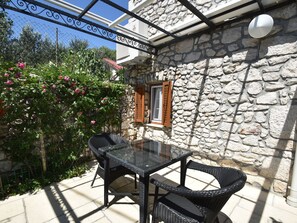 Balcony - Cozy Apartment in Novi Vinodolski With a Swimming Pool (Novi Vinodolski)
