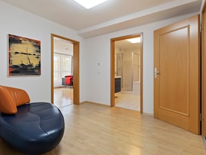 3 bedrooms, individually furnished - Lovely Apartment in Ostseebad Kühlungsborn With Balcony (Kuehlungsborn)
