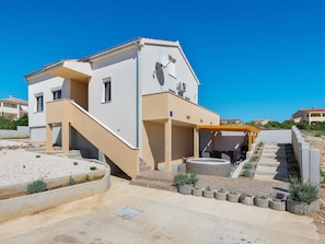 Exterior - Elegant Holiday Home in Maslenica with Hot Tub (Jasenice)