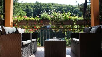 House | Balcony