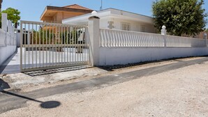 Unclassified image, 3 of 39, button - Premium Holiday Home in Santa Maria with Hot Tub (Ispica)