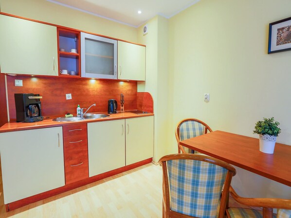 Apartment | Private kitchen | Highchair