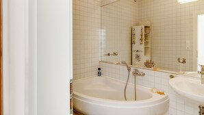 Unclassified image, 5 of 36, button - Lovely Holiday Home in Strážnice With Private Garden (Straznice)