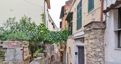 Traditional Holiday Home in Sanremo With Garden