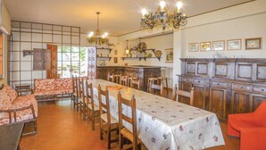 Dining - Lavish Holiday Home in Subbiano Arezzo With Swimming Pool (Subbiano)