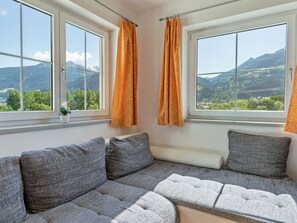 Living room - Idyllic Holiday Home in Hart im Zillertal With Balcony (Hart im Zillertal)