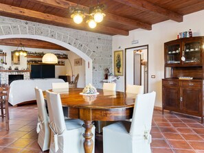 Dining - Enchanting Villa in Castel Campagnano With Swimming Pool (Castel Campagnano)