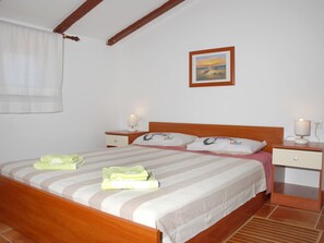 Maison | 2 chambres, ameublement unique, literie fournie
