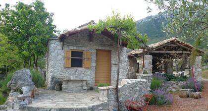 Secluded Cottage in Trpanj With Garden