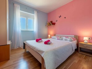 Casa | 4 quartos, individualmente mobiliados, roupa de cama