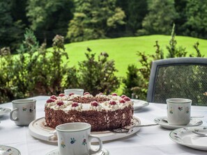 Dining - Serene Chalet in Sankt Koloman With Private Garden (Sankt Koloman)