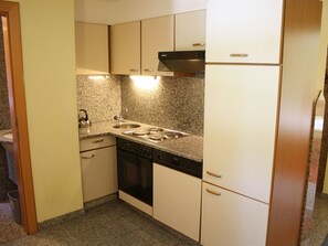 Kühlschrank, Ofen, Geschirrspüler