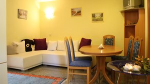 Living room - Delightful Apartment in Wagrain Near Ski Lift (Wagrain)