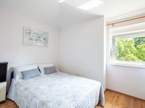 Apartment - Modern Apartment in Viskovo With Balcony (Viskovo)