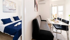 House | Living room - Charming Home in Drage With Swimming Pool (Pakostane)