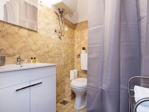 House | Bathroom
