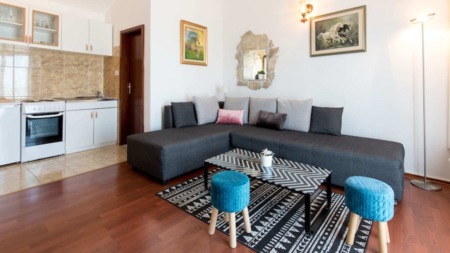 Holiday Home in Podstrana Near Beach