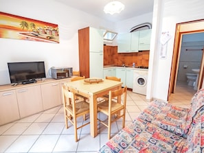 Living room - House in Residence With Garden With Gazebo and Barbecue (Comacchio)